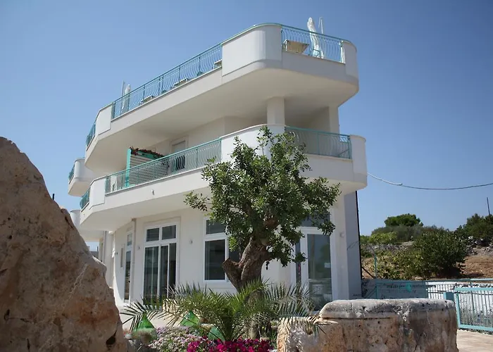 阿拉拉玛住宿加早餐旅馆 住宿加早餐酒店 滨海波利尼亚诺